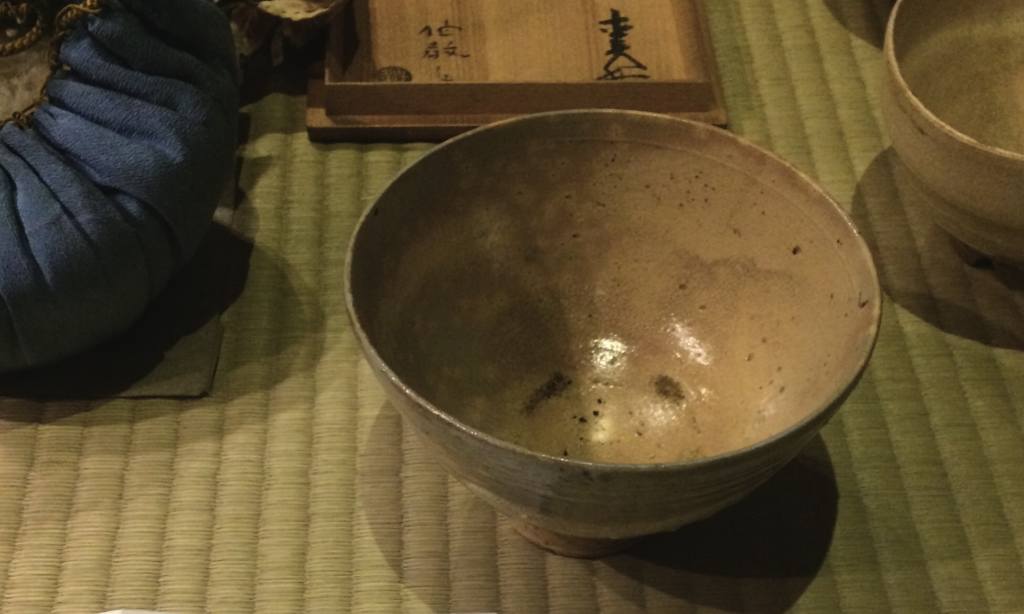 大美アートフェア 大阪美術倶楽部 古美術 骨董 奈良 隠れ家サロン 三五夜 茶道 茶の湯 お茶
茶碗 やきもの 御本手 御本手茶碗 李朝
