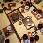 奈良　nara 三五夜　隠れ家　茶道　茶の湯　茶室　お茶　抹茶　濃茶　薄茶　茶の湯　茶室　茶会　酒器　杯　盃　酒杯　酒盃　懐石　持寄り　ポトラック　ポトラックパーティー　potluck party　料理　酒　茶釜　JR奈良駅　徒歩　2分　三網田