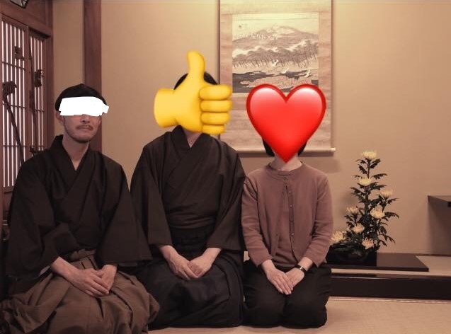 奈良　nara 三五夜　茶道　煎茶道　煎茶　煎茶教室　お稽古　習い事　茶の湯　表千家　黄檗山萬福寺　掛け軸　床の間　お茶　煎茶　中国茶　烏龍茶　ウーロン茶　鳳凰単叢　彩鳳舞丹霄　一刀彫　萬歳楽　舞楽　奈良一刀彫　床の間　JR奈良　徒歩　2分　三網田　隠れ家
袴　和服　着物　着物男子　袴男子　