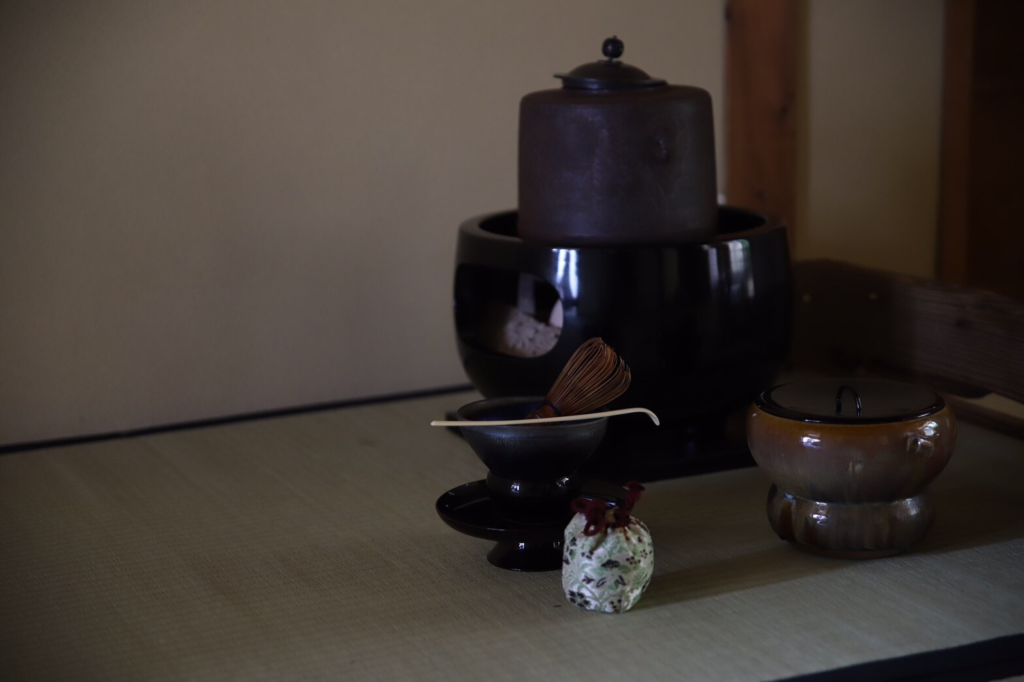 奈良 nara 三五夜 隠れ家 茶道 茶の湯 お茶 煎茶 茶室 茶席 茶会 曜変天目 天目茶碗 長江惣吉 やきもの 陶芸家 講演会 藤田美術館 奈良国立博物館 藤田美術館展 国宝の殿堂 JR奈良駅 徒歩 2分 三網田