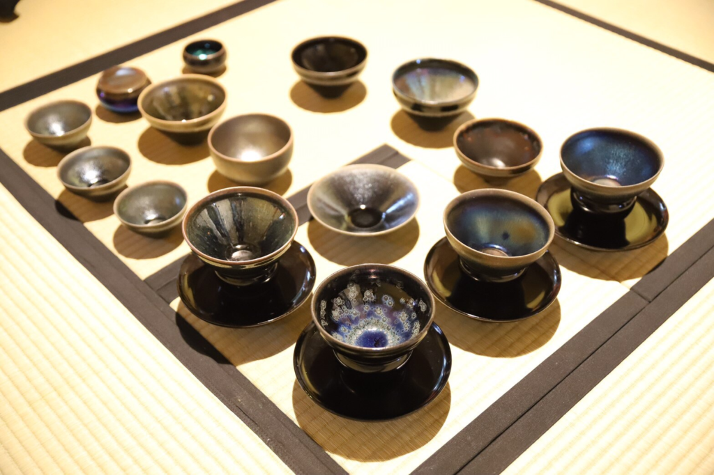 奈良 nara 三五夜 隠れ家 茶道 茶の湯 お茶 煎茶 茶室 茶席 茶会 曜変天目 天目茶碗 長江惣吉 やきもの 陶芸家 講演会 藤田美術館 奈良国立博物館 藤田美術館展 国宝の殿堂 JR奈良駅 徒歩 2分 三網田