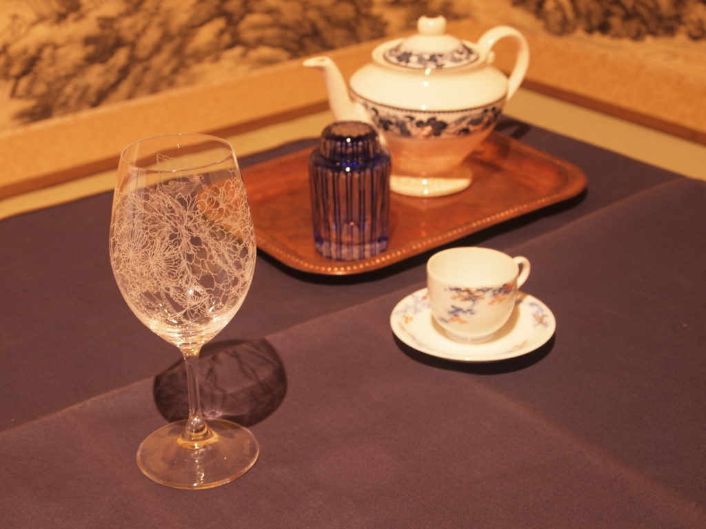 奈良 nara 隠れ家 三五夜 石賀直之 切り絵 切り絵作家 Naoyuki_Ishiga ワイングラス glass wineglass 超絶技巧 紅茶 ファーストフラッシュ firstflash
tea blacktea 茶会 イベント ペアリング コラボ JR奈良駅 徒歩 2分 三網田