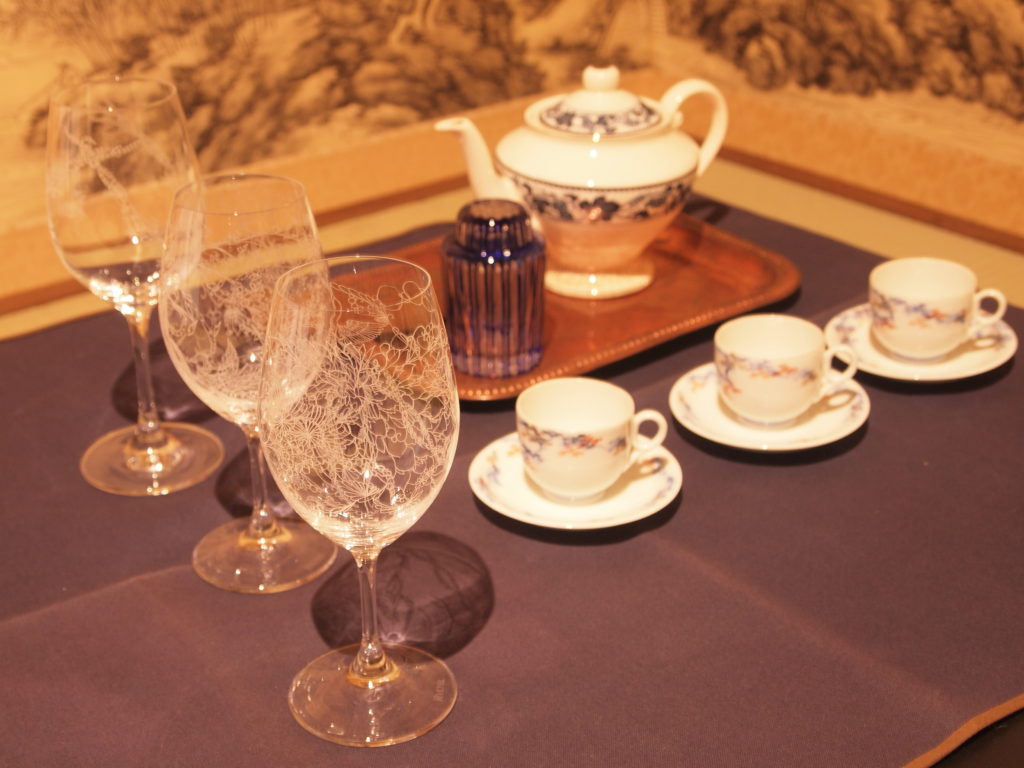 奈良 nara 隠れ家 三五夜 石賀直之 切り絵 切り絵作家 Naoyuki_Ishiga ワイングラス glass wineglass 超絶技巧 紅茶 ファーストフラッシュ firstflash
tea blacktea 茶会 イベント ペアリング コラボ JR奈良駅 徒歩 2分 三網田