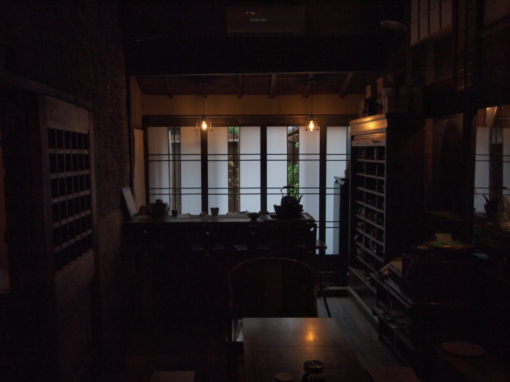 京都 KYOTO 東寺 青楓 新緑 奈良 三五夜 茶室 月釜 茶道 茶の湯 間 Ma 茶皿 ティアス宗筅 雁金 玉露