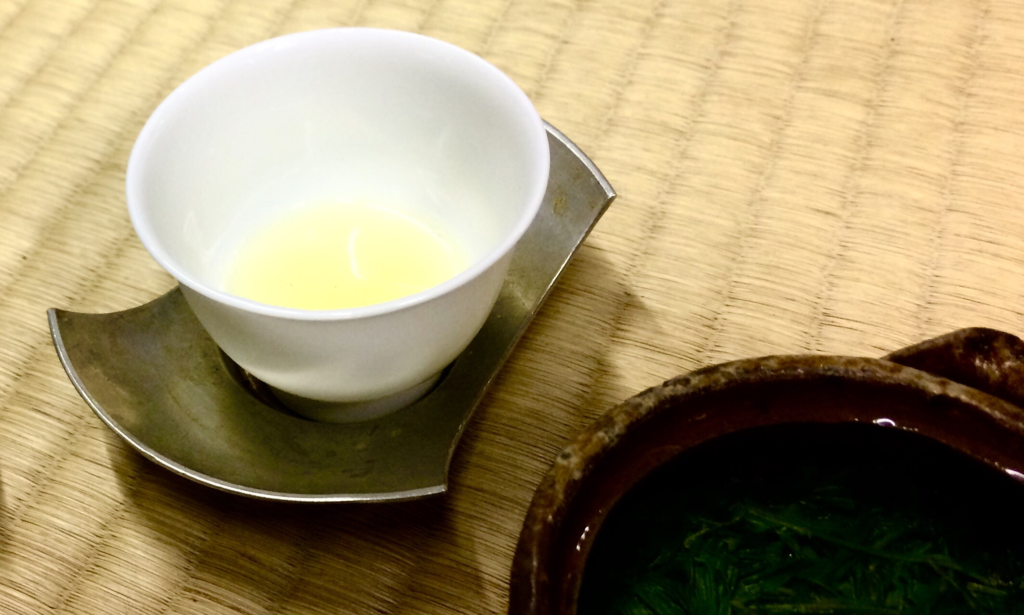 京都 kyoto 老舗 茶舗 蓬莱堂 茶店 お茶屋さん 新京極 寺町通り のれん お茶 煎茶 玉露 ほうじ茶 雁金 大福茶 抹茶 宇治茶 茶道 茶の湯 煎茶道 奈良 三五夜 茶室 隠れ家