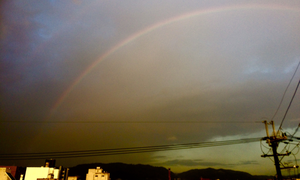 奈良 nara 夕立 集中豪雨 虹 春日山 三笠山 若草山 rainbow 三五夜 隠れ家 茶室 月釜 なら燈花会 春日万燈籠 中元万燈籠