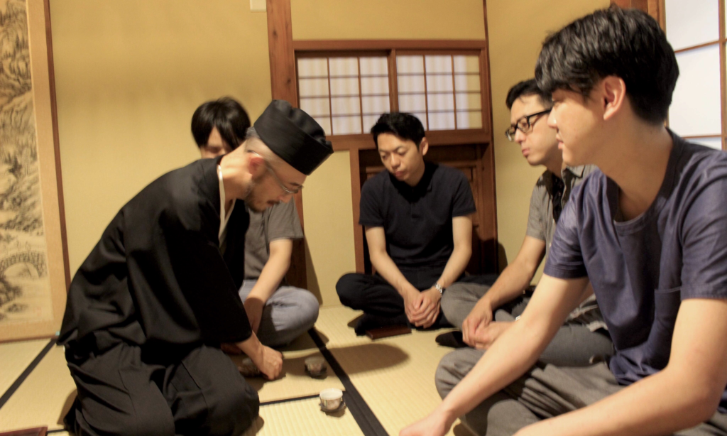 奈良 nara 隠れ家 三五夜 煎茶 煎茶道 茶道 お茶 玉露 体験 教室 講習会 バーテンダー bartender LAMPBAR ランプバー 金子道人 thesailingbar バー bar ワールドクラス 世界チャンピオン キリンディアジオ カクテル cocktail カクテルコンペ 渡邉匠 JR奈良駅 徒歩 2分 三網田 高橋慶 安中良史 ShinyaKoba お稽古 習い事 稽古