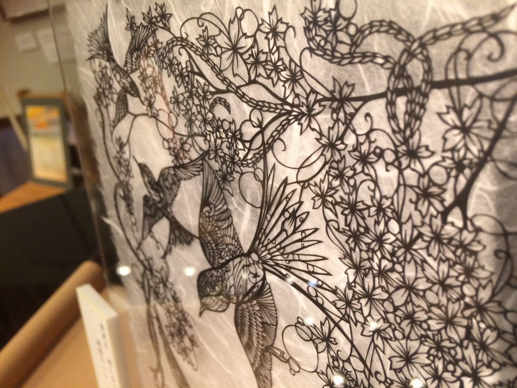 奈良　nara 　明日香　明日香村　飛鳥　犬養万葉記念館　犬養孝　万葉集　令和　切り絵　切り絵作品　切り絵作家　石賀直之　奥山永見古　万葉創作画　三五夜　隠れ家　JR奈良駅　徒歩　2分　三網田　大伴家持　大伴旅人