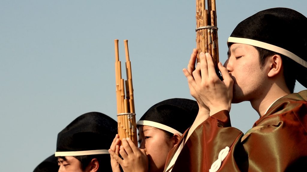 雅楽 舞楽 宮中 即位礼正殿の儀 大嘗祭 笙 竜笛 篳篥 万歳 萬歳楽 君が代 嘉辰 令月 長慶子 ANDNEXT 天理大学部楽部OB 奈良 nara 隠れ家 三五夜 茶道 煎茶道 演奏会 煎茶会 茶会 月釜 イベント 座敷 古民家 書院 日本家屋 日本庭園 JR奈良駅 徒歩 2分 三網田 狩衣 着物 平城宮跡 即位の礼 宮殿 松の間 丸久小山園 久誉 玉露 煎茶