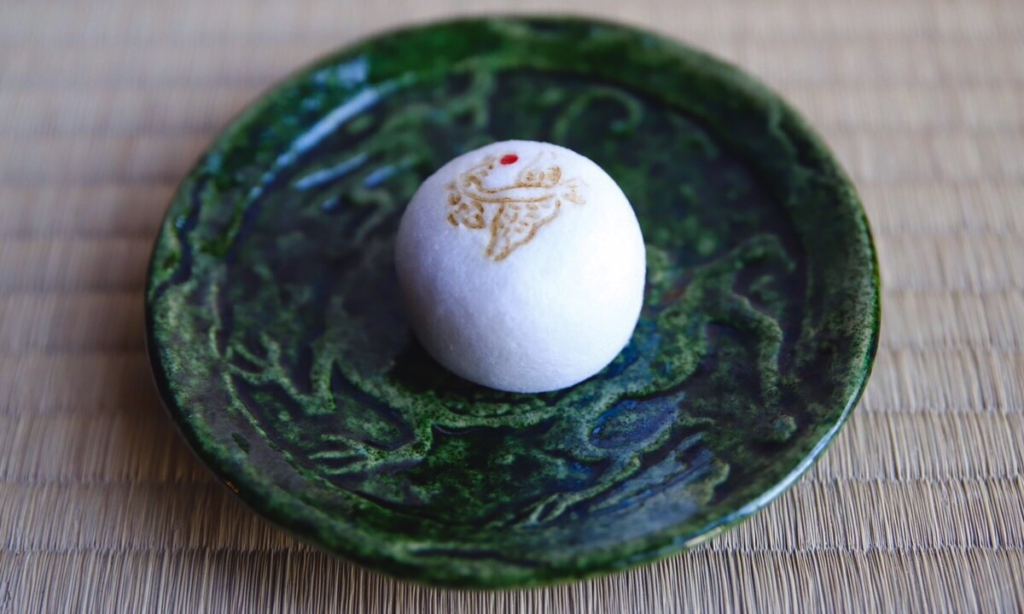 奈良 nara 三五夜 隠れ家 茶会 月釜 茶席 茶室 茶道 茶の湯 お茶 濃茶 薄茶 続き薄 お点前 高麗台子 三十六歌仙 京都 京都国立博物館 佐竹本 炉開き 炉 釜 茶の正月 口切りの茶事 趣向 煎茶道 柚子 上生菓子 和菓子 干菓子 お祝い 御祝 JR奈良駅 徒歩 2分 三網田 花喰い鳥 正倉院文様 正倉院柄 本家菊屋 大和郡山 和菓子 上生菓子