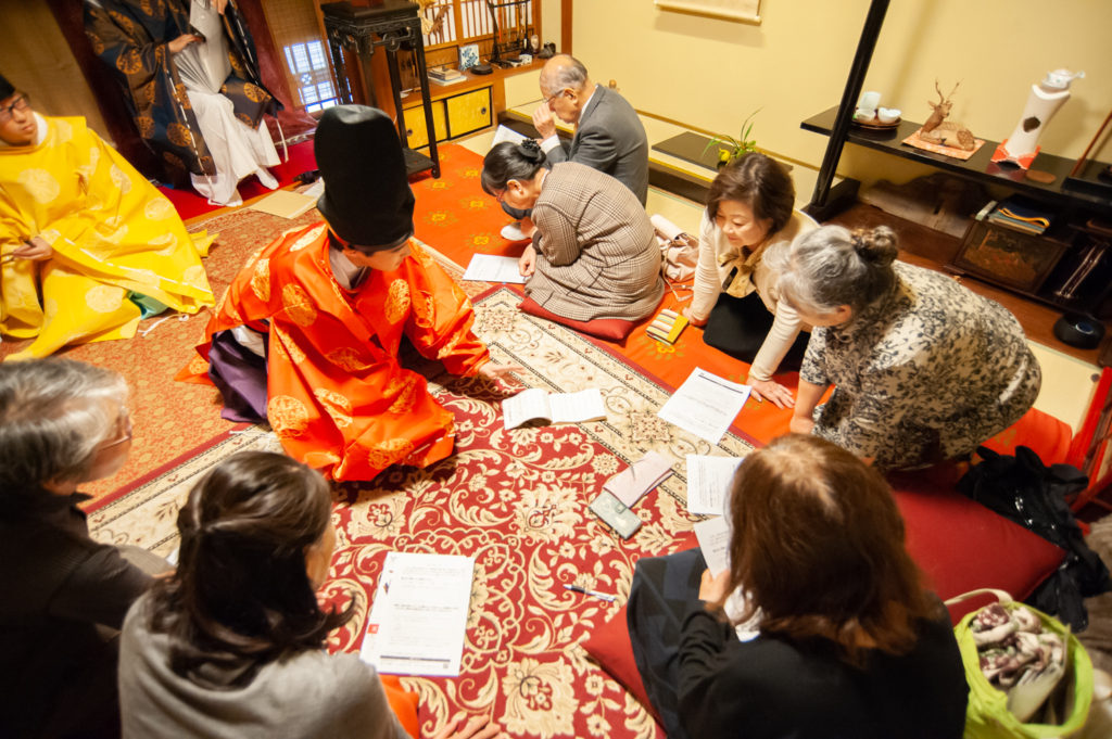 奈良 nara 隠れ家 三五夜 茶道 煎茶道 お茶 茶に湯 煎茶会 茶会 雅楽 うたまいのつかさ ANDNEXT 天理大学雅楽部OB 雅楽部 笙 篳篥 竜笛 古民家 演奏会 雅楽演奏 内御簾 御簾 更紗 煎茶 玉露 久誉 丸久小山園 東雲棚 涼炉 三国丹祐 井上春峰 万歴五彩 急須 茶入れ 仙媒 螺鈿 早蕨 JR奈良駅前 徒歩2分 三網田
