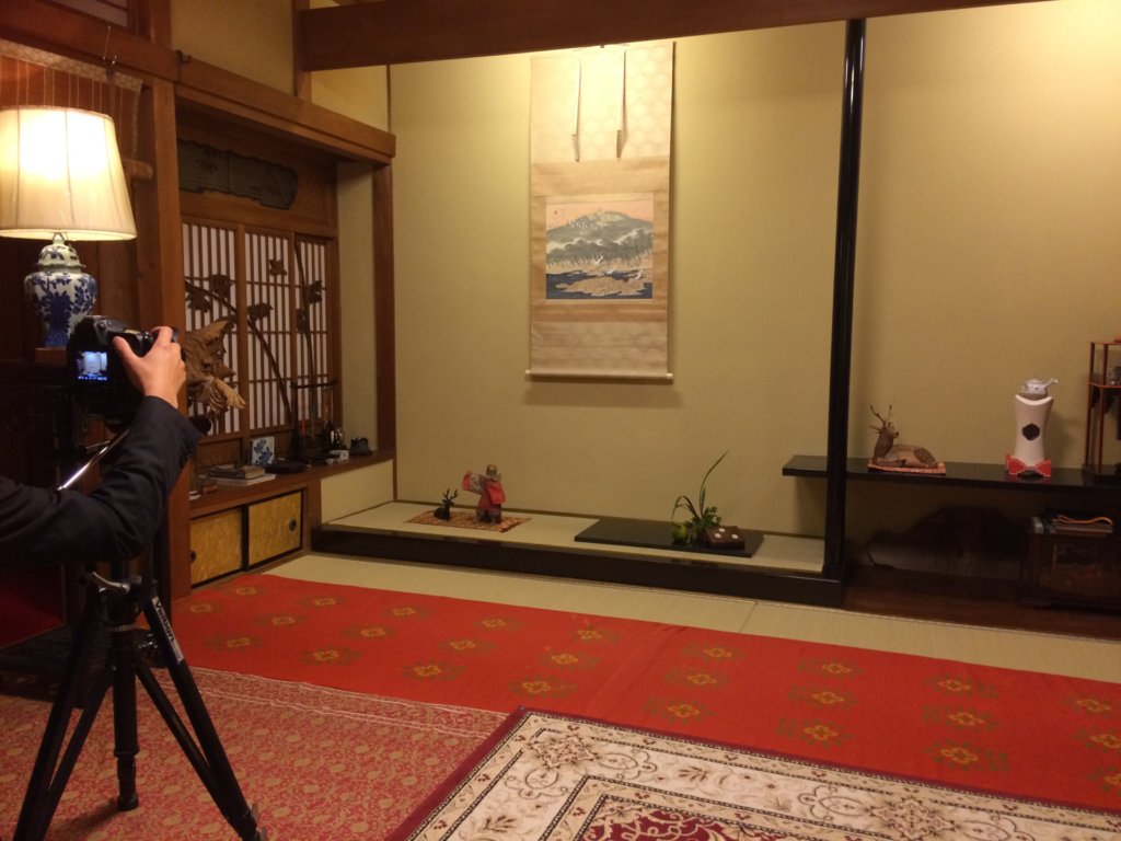 奈良 nara 隠れ家 三五夜 茶道 煎茶道 お茶 茶に湯 煎茶会 茶会 雅楽 うたまいのつかさ ANDNEXT 天理大学雅楽部OB 雅楽部 笙 篳篥 竜笛 古民家 演奏会 雅楽演奏 内御簾 御簾 更紗 煎茶 玉露 久誉 丸久小山園 東雲棚 涼炉 三国丹祐 井上春峰 万歴五彩 急須 茶入れ 仙媒 螺鈿 早蕨 JR奈良駅前 徒歩2分 三網田