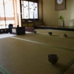 奈良　茶道　体験　nara 三五夜　さんごや　三五屋　茶会　茶室　隠れ家　にじり口　炭　炉　掛軸　椿　ツバキ　茶道具　JR奈良駅　駅前　月釜　徒歩圏内　奈良県　奈良市　三網田　濃茶　薄茶　続き薄　茶道具　茶道具販売　七夕　乞巧奠　きっこうてん　きこうてん　きこうでん　冷泉　尋牛斎　銀河花外転　紫陽花　藤空木　下野　月星草　青漆爪紅　糸巻棚　碌々斎　保庭　楽入　鬼桶　井伊宗観　十二ヶ月棗　女郎花　カササギ　尻張棗　磁州窯　堆線　仕覆