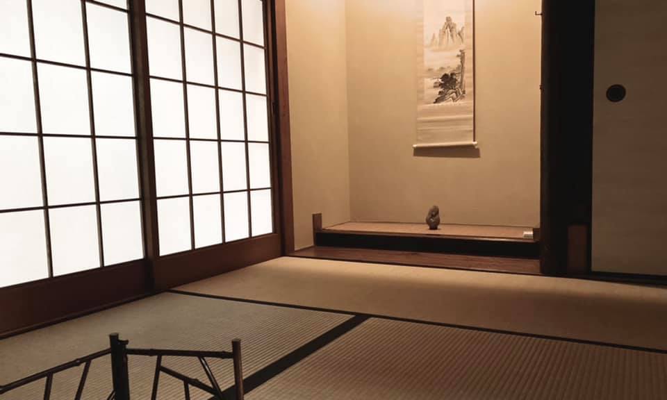 奈良 nara なら sanngoya 三五夜 三五屋 さんごや 奈良駅 JR奈良 駅前 駅近 教室 茶道教室 茶の湯 茶道 煎茶道 煎茶道教室 お点前 お稽古 習い事 少人数制 完全予約制 予約制 個室 茶室 にじり口 文人趣味 掛軸 光珠堂 表具師 表具 軸装 青湾 青湾茶会 青湾茶会図録 茶会記 会記 住友春翠 展観席 煎茶道具 煎茶教室 徒歩2分 蕉雨園 田中光顕 宮内大臣 目白台 小原豊雲 細川護貞 永青文庫 書院造 しつらえ いけばな いけばな教室 華道教室 山水画 水墨画 茶会