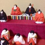 奈良　なら　nara 奈良県　奈良市　隠れ家　三五夜　さんごや　三五屋　教室　茶道教室　華道教室　茶の湯　いけばな教室　いけばな　茶道　華道　おけいこ　お稽古　習い事　伝統芸能　表千家　山村御流　雅楽教室　レッスン　JR奈良駅　近鉄奈良　駅前　徒歩圏内　徒歩2分　お茶　お花　少人数制　個別レッスン　プライベートレッスン　個別指導　水屋稽古　花は野にあるように　予防対策　空気清浄機　プラズマクラスター　シャープ　感染症対策　事前対応　奈良一刀彫　一刀彫　橋本良寿　良寿　雛人形　雛飾り　雛祭り　赤膚焼　文秀女王　円照寺　圓照寺　大和三尼門跡　尼門跡　宸筆　掛軸　掛け軸　奈良物　骨董　三網田