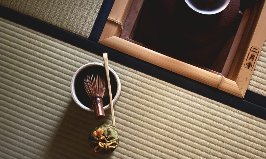 富士山　本阿弥光悦　棗濃茶　三木玉真　棗濃茶　袋棗　奈良　なら　nara　三五夜　三五屋　さんごや　sangoya　隠れ家　サロン　茶の湯　茶道　煎茶道　煎茶道体験　煎茶道教室　教室　和の稽古　お稽古　習い事　茶会　月釜　濃茶　各服点て　薄茶　上生菓子　干菓子　和菓子　ほっこり　のんびり　奈良の秘密スポット　JR奈良　奈良駅　旧奈良駅駅舎　駅前　駅近　徒歩2分　徒歩圏内　古民家　古民家リノベーション　改装　和室　大正レトロ　レトロモダン　料亭　茶室　にじり口　小間　広間　座敷　茶事　表千家茶道　表千家茶道教室　古典　奈良市三条町　伝統　茶道具　　アフターコロナ　感染予防対策　ワクチン接種済　ワクチン接種証明　炉　名残　師走　奈良の冬　濃茶　侘び寂び　侘茶　わび　奈良の旅　珠光茶会2022中止　　珠光茶会2022　如月　奈良観光　冬の奈良　　趣向　設え　少人数　個室　予約制　加茂自然農園　恭仁の昔　有機栽培抹茶　自然農法　有機抹茶　辻喜　宇治茶　内閣総理大臣賞　高級抹茶　アサヒ　　　お水取り　東大寺修二会　竹　松明　炉縁　上野道善　煤竹　茶杓　梵字　若狭井　
