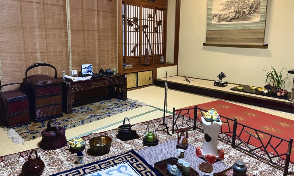 奈良 なら nara 奈良市 奈良県 奈良観光 夏の奈良 いまなら いまならキャンペーン いまならキャンペーン2022プラス いまなら。地域クーポン クーポン 利用可能 jr奈良 奈良駅 近鉄奈良 駅前 駅近く 徒歩2分 古民家 茶室 隠れ家 三五夜 さんごや sangoya 茶道 茶の湯 お茶 茶会 三五夜月釜 月釜 小寄せ茶会 予約制 少人数 カウンター 茶房 カフェ 和風 和カフェ 濃茶 各服点て 薄茶 上生菓子 風炉 小間 四畳半 限定 京都 月餅 特製 おすすめ SAVVY leaf.kyoto 新店舗 オープン 新装開店 出張カフェ レンタルスペース イケメン 着物男子 着物 伝統衣装 おしゃれ 美味しいい 圓照寺 円照寺 門跡寺院 尼門跡 大和三門跡 圓照寺門跡 山本静山 文秀女王 筆硯得佳友 佳友 百事大吉如意 柘榴 ザクロ 多子 子孫繁栄 百合 柿 霊芝 孔雀 香炉 床の間 床飾り 盛物 南宗盛 売茶翁 文人趣味 煎茶道 煎茶 玉露 丸久小山園 明 官僚 龍生軒 東京 府中市 京王府中駅 駅前 表千家 中村昌生 欠伸茶会 江上大輔 肥後古流 広間 小間 煎茶道具 西麻布 ときわ 栗きんとん 懐石 料理 和食 松茸 龍生軒20周年記念茶会 雅楽 大阪楽所 東京楽所 鳳笙 篳篥 龍笛 盛藤英世 鹿 奈良の鹿 屏風 いつか住もう京都 しぇる 鍋島段通 藤田苔巖 南画
