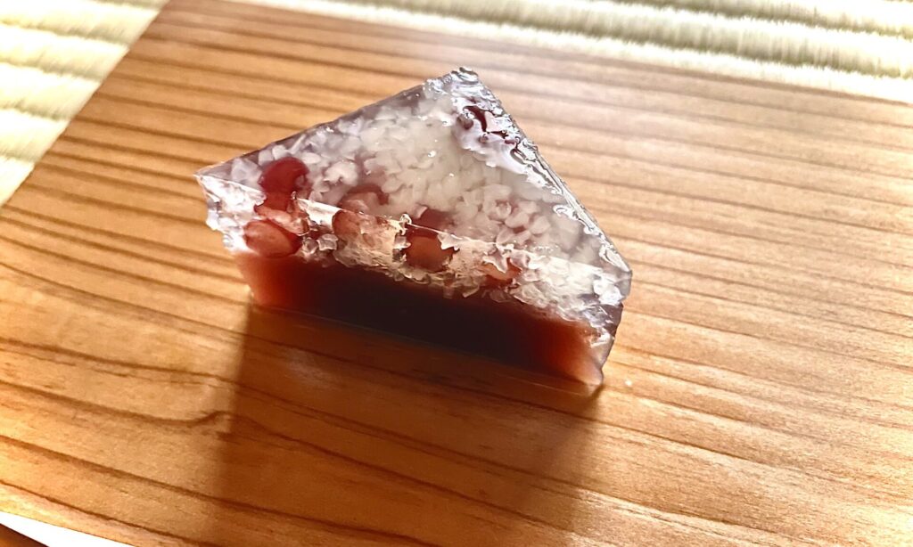 大観茶論 茶論 中川政七商店 ならまち 徽宗 皇帝 お茶 白茶 龍団 餅茶 茶史 歴史 宋代 宋代喫茶 喫茶 サロン ワークショップ イベント 中国 中国茶 奈良 なら nara いまならキャンペーン いまならキャンベーン2022 gotoトラベル 旅行 観光 奈良観光 奈良旅 奈良市 奈良駅 jr奈良 駅前 駅近く 徒歩2分 隠れ家 古民家 茶室 さんごや 三五夜 sangoya 茶道 茶の湯 お茶 煎茶道 茶会 月釜 三五夜月釜 特別茶会 特別 夏の奈良 夏建具 簀戸 表千家 表千家茶道教室 教室 お稽古 習い事 茶道教室 茶道 和菓子 濃茶 薄茶 各服 展示 苔庭 庭 坪庭 庭師 蹲 つくばい 茶庭 瓶掛け 銀瓶 盆略 お盆点て 略点前 小鹿田焼 建水 黄檗山 盆 禅堂 結界 風炉先屏風 一文字 青磁 蓮弁 鶴屋八幡 竿物 和菓子 菓子 瀧ツ瀬 水無月 夏越しの祓 SAVVY 京阪神エルマガジン社 エルマガジン お茶特集 柏三葉 元田中 飲茶 茶房 三五夜 煎茶体験 マンツーマン レッスン class プライベートサロン