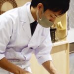 奈良　茶道　体験　nara 三五夜　さんごや　三五屋　茶会　茶室　隠れ家　にじり口　炭　風炉　掛軸　茶道具　JR奈良駅　駅前　月釜　徒歩圏内　奈良県　奈良市　三網田　濃茶　薄茶　続き薄　茶道具　茶道具販売　8月　葉月　八月　　広間　夏　観光　奈良新名所　奈良県　伝統文化　日本文化　少人数制　小寄せ　ゆったり　濃茶　薄茶　各服点て　上生菓子　干菓子　JR奈良駅　駅前　牧田旬加　出張料理人　出張料理　京料理　割烹　カウンター　懐石料理　膳　椀物　一献　料理教室　素麺　そうめん　三輪そうめん　三輪素麺　にゅうめん　柿の葉寿司　　寿司　奈良名産　名産品　奈良土産　食材　地元　