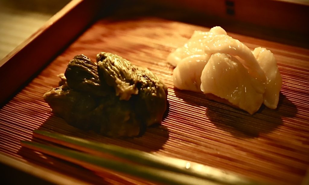 趣向茶会 しゅこう 月釜 茶会 小寄せ茶会 小間 にじり口 本格的 茶道 茶の湯 茶事 茶道具 薄茶器 奈良道具 練釜 茶会 小寄せ茶会 小間 にじり口 本格的 茶道 茶の湯 茶事 茶道具 薄茶器 奈良道具 奈良 なら nara 奈良市 奈良県 三五夜 三五屋 さんごや sangoya 古民家 日本家屋 隠れ家 茶室 いじり口 小間 広間 月釜 茶会 お茶会 イベント 冬の奈良 奈良観光 お茶 茶の湯 抹茶 茶道教室 表千家 流派問わず 事前予約制 完全予約制 小寄せ茶会 大寄せ茶会 中止 座敷 書院 付書院 床の間 八畳間 書院の茶 武家茶道 古美術 骨董 アンティーク 茶道具 古美術店 骨董店 茶道具店 買取り 畳 釣り釜 濃茶 薄茶 上生菓子 和菓子 干菓子 稽古 貸出し 貸スペース 貸教室 JR奈良 徒歩2分 奈良市三条町 三網田 障子 雪見障子 村田珠光 奈良お茶 イベント おくた 樫舎 さろん salon 茶論 中川政七商店 ゆうなかがわ 遊中川 春の奈良
茶事 茶事教室 お茶事 萬々堂 牧田旬加 茶事 正午の茶事 茶事教室 寄付き 出会い 蹲踞 蹲 炭点前 初炭 点前 盆香合 タイ王室 羅国 香木 五味六国 沈香 高台寺蒔絵 炉縁 抱清棚 八寸 千鳥 千鳥の盃 懐石料理 本懐石 盃事 大講堂釜 炉 名残 にじり口 牧田旬加 料理人 和食 出張料理 間借り 割烹 台所方 包丁方 料理方 夜咄 手燭 手燭交換 寄付 出会い 煙草盆 ランプ 灯り 蝋燭 手焙 燈籠 灯ろう 四つ碗 膳 数江瓢鮎子 柿伝 貝寄せ和え物 こごみ かぶら 汁椀 ふきのとう 蛸 蕗のとう 八寸 烏賊の酒とう 強肴 奈良町家シンポジウム 奈良町にぎわいの家 竹 雀瓦 堂後宗邑 堂後茶道教室 表千家 表千家茶道 表千家茶道教室
表千家教授