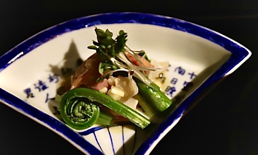 趣向茶会 しゅこう 月釜 茶会 小寄せ茶会 小間 にじり口 本格的 茶道 茶の湯 茶事 茶道具 薄茶器 奈良道具 練釜 茶会 小寄せ茶会 小間 にじり口 本格的 茶道 茶の湯 茶事 茶道具 薄茶器 奈良道具 奈良 なら nara 奈良市 奈良県 三五夜 三五屋 さんごや sangoya 古民家 日本家屋 隠れ家 茶室 いじり口 小間 広間 月釜 茶会 お茶会 イベント 冬の奈良 奈良観光 お茶 茶の湯 抹茶 茶道教室 表千家 流派問わず 事前予約制 完全予約制 小寄せ茶会 大寄せ茶会 中止 座敷 書院 付書院 床の間 八畳間 書院の茶 武家茶道 古美術 骨董 アンティーク 茶道具 古美術店 骨董店 茶道具店 買取り 畳 釣り釜 濃茶 薄茶 上生菓子 和菓子 干菓子 稽古 貸出し 貸スペース 貸教室 JR奈良 徒歩2分 奈良市三条町 三網田 障子 雪見障子 村田珠光 奈良お茶 イベント おくた 樫舎 さろん salon 茶論 中川政七商店 ゆうなかがわ 遊中川 春の奈良
茶事 茶事教室 お茶事 萬々堂 牧田旬加 茶事 正午の茶事 茶事教室 寄付き 出会い 蹲踞 蹲 炭点前 初炭 点前 盆香合 タイ王室 羅国 香木 五味六国 沈香 高台寺蒔絵 炉縁 抱清棚 八寸 千鳥 千鳥の盃 懐石料理 本懐石 盃事 大講堂釜 炉 名残 にじり口 牧田旬加 料理人 和食 出張料理 間借り 割烹 台所方 包丁方 料理方 夜咄 手燭 手燭交換 寄付 出会い 煙草盆 ランプ 灯り 蝋燭 手焙 燈籠 灯ろう 四つ碗 膳 数江瓢鮎子 柿伝 貝寄せ和え物 こごみ かぶら 汁椀 ふきのとう 蛸 蕗のとう 八寸 烏賊の酒とう 強肴 奈良町家シンポジウム 奈良町にぎわいの家 竹 雀瓦 堂後宗邑 堂後茶道教室 表千家 表千家茶道 表千家茶道教室
表千家教授