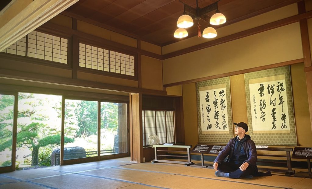 奈良 なら nara 三五夜 三五屋 さんごや sangoya 隠れ家 サロン 茶の湯 茶道 煎茶道 煎茶道体験 煎茶道教室 教室 和の稽古 お稽古 習い事 茶会 月釜 濃茶 各服点て 薄茶 上生菓子 干菓子 和菓子 ほっこり のんびり 奈良の秘密スポット JR奈良 奈良駅 旧奈良駅駅舎 駅前 駅近 徒歩2分 徒歩圏内 古民家 古民家リノベーション 改装 和室 大正レトロ レトロモダン 料亭 茶室 にじり口 小間 広間 座敷 茶事 表千家茶道 表千家茶道教室 古典 奈良市三条町 伝統 茶道具 アフターコロナ 感染予防対策 ワクチン接種済 ワクチン接種証明 風炉 名残 神無月 奈良の秋 大和路 法隆寺 柿食えば 柿寿賀 棗濃茶 詫び寂び 侘茶 わび 中置 細水指 星野製茶園 猶有斎好み 星光の昔 九州 北九州 小倉 門司 阪九フェリー 船旅 関門海峡 橋 夜景 門司港 門司港レトロ あさが来た 連続テレビ小説 朝ドラ 花子とアン 広岡朝子 筑豊炭鉱 伊藤伝右衛門 伊藤伝右衛門邸 柳原白蓮 皇室 華族 白蓮事件 九条武子 村岡花子 重要文化財 門司港駅 おもひきや 月も流転の かげぞかし わがこしかたに 何をなげかむ