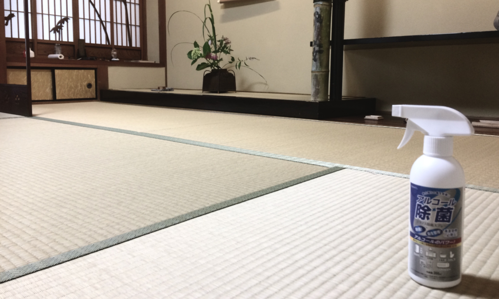 奈良 なら nara 文人趣味 白楽天 白居易 皐月 nara 三五夜 三五屋 さんごや 隠れ家 茶室 茶道 茶の湯 お茶 茶会 月釜 少人数制 事前予約 茶席 書院 座敷 古民家 日本建築 付書院 コロナ対策 小袋棚 表千家 即中斎 西京極 長福寺 比丘尼御所 書院の茶 武家茶 文房飾り 文房四宝 硯 紙 墨 筆 鑑賞石 古橋尚 濃茶 薄茶 畠春斎 続き薄 樫舎 粽 水仙粽 奈良銘菓 上生菓子 干菓子 大山蓮華 奈良茶 奈良古物 骨董 古美術 茶道具 買取り 高い JR奈良 駅前 近鉄奈良 徒歩圏内 徒歩2分 朝鮮風炉 初風炉 各服点 疫病退散 三網田 御簾 二月堂 お水取り お松明 床柱 紫陽花 アジサイ シモツケ フジウツギ ホタルブクロ 唐物籠 古材香合 コロナ対策 アルコール消毒 感染症予防 対策