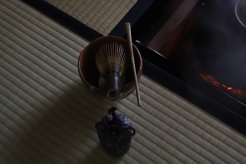 奈良 なら nara 三五夜 三五屋 さんごや sangoya 茶会 月釜 珠光茶会 冬の奈良 イベント 茶道 茶の湯 お茶 濃茶 薄茶 各服点て 茶室 にじり口 和菓子 上生菓子 干菓子 立春 節分 春 天皇誕生日 祝日 コロナ対策 マスク着用 少人数 事前予約 完全予約 個室 ソーシャルディスタンス 茶道具 骨董 骨董店 茶道具店 古美術 古美術店 JR奈良 駅前 隠れ家 徒歩2分 近鉄奈良 徒歩圏内 奈良観光 奈良散歩 抹茶 古民家 三条町 三網田 茶碗 茶筅 仕組み茶碗 茶杓 炉