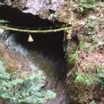奈良　なら　nara 奈良県　室生龍穴神社　龍穴神社　龍　竜　龍神　パワースポット　吉祥龍穴　雅楽　篳篥　室生　安騎野　万葉集　宇陀市　大宇陀　安騎野猟遊歌　柿本人麻呂　人麻呂公園　室生寺　神宮寺　雨　雨乞い　勅使　猿沢池　天岩戸　東の野にかぎろひの立つ　東の野に炎の立つ見て かへりて見れば月傾きぬ　東野炎立所見而反見為者月西渡　茶道教室　表千家茶道教室　奈良駅　駅前　徒歩2分　近鉄奈良　徒歩圏内　三条町　三網田　茶の湯　月釜　茶会　茶室　煎茶道　煎茶道体験　煎茶体験　お茶　玉露　生け花教室　華道教室　山村御流　正月花　ワークショップ　イベント　お稽古　習い事　和風　教室　伝統文化　伝統芸能　雅楽教室　雅楽　笙　篳篥　竜笛　龍笛　三五夜　さんごや　sangoya 古民家　和のサロン　濃茶　薄茶　上生菓子　干菓子　奈良豆比古神社　コノデカシワ　特別天然記念物　クスノキ　楠　安騎野の朝　中山正実　日本書紀　古事記　記紀万葉　軽皇子　文武天皇　草壁皇子　持統天皇　正倉院展　