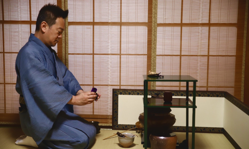 奈良 茶道 体験 nara 三五夜 さんごや 三五屋 茶会 茶室 隠れ家 にじり口 炭 炉 掛軸 椿 ツバキ 茶道具 JR奈良駅 駅前 月釜 徒歩圏内 奈良県 奈良市 三網田 濃茶 薄茶 続き薄 茶道具 茶道具販売 七夕 乞巧奠 きっこうてん きこうてん きこうでん 冷泉 尋牛斎 銀河花外転 紫陽花 藤空木 下野 月星草 青漆爪紅 糸巻棚 碌々斎 保庭 楽入 鬼桶 井伊宗観 十二ヶ月棗 女郎花 カササギ 尻張棗 磁州窯 堆線 仕覆 袋師 茶花 堂後宗邑 堂後茶道教室 表千家教授 表千家茶道教室 茶道教室 奈良市 奈良駅前 プレミアム茶道教室 少人数制 個別指導 マンツーマン 水屋稽古 寄せ茶会 少人数限定 月一回
