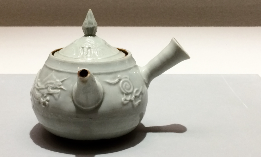 奈良 なら nara 三五夜 三五屋 さんごや 隠れ家 煎茶道 煎茶 お茶 茶道 茶の湯 煎茶道具 文人 文人趣味 書画 文房具 文房四宝 黄檗三筆 隠元 木庵 即非 費隠 青木木米 宜興 急須 具輪玉 硯 端渓 康熙帝 永楽保全 永楽 富岡鉄斎 中島菊斎 早川尚古斎 浦上玉堂 西村清狂 呉春 中林竹洞 山本梅逸 中京南画 南画 南宗画 山水 山水画 中京画壇 中国画 掛軸 覚々斎 熊谷守一 小川芋銭 太田垣蓮月 景徳鎮 諏訪蘇山 斑竹 仙媒 茶合 虎屋 羊羹 和菓子 老舗 菓子器 黒川正広 水注 餛 淡交 如水 荘子 老荘思想 ボーフラ 御所柿 涼炉 茶銚 売茶流 田畑卣仙窟 坐魚荘 西園寺公望 住友友純 住友春翠 明治村 煎茶会 文人花 文人生 則天流 茶室 月釜 煎茶体験 煎茶道体験 奈良市 奈良県 名古屋 愛知県陶磁美術館 セラミアム 松月流 JR奈良 近鉄奈良 駅前 徒歩圏内 徒歩2分 三網田 瓦硯 始皇帝 阿房宮 木村定三 コレクション