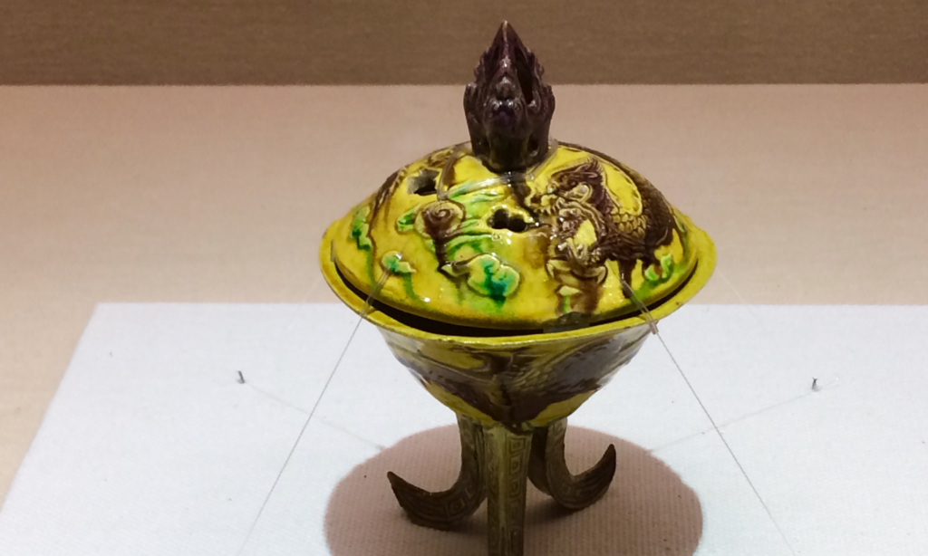 奈良 なら nara 三五夜 三五屋 さんごや 隠れ家 煎茶道 煎茶 お茶 茶道 茶の湯 煎茶道具 文人 文人趣味 書画 文房具 文房四宝 黄檗三筆 隠元 木庵 即非 費隠 青木木米 宜興 急須 具輪玉 硯 端渓 康熙帝 永楽保全 永楽 富岡鉄斎 中島菊斎 早川尚古斎 浦上玉堂 西村清狂 呉春 中林竹洞 山本梅逸 中京南画 南画 南宗画 山水 山水画 中京画壇 中国画 掛軸 覚々斎 熊谷守一 小川芋銭 太田垣蓮月 景徳鎮 諏訪蘇山 斑竹 仙媒 茶合 虎屋 羊羹 和菓子 老舗 菓子器 黒川正広 水注 餛 淡交 如水 荘子 老荘思想 ボーフラ 御所柿 涼炉 茶銚 売茶流 田畑卣仙窟 坐魚荘 西園寺公望 住友友純 住友春翠 明治村 煎茶会 文人花 文人生 則天流 茶室 月釜 煎茶体験 煎茶道体験 奈良市 奈良県 名古屋 愛知県陶磁美術館 セラミアム 松月流 JR奈良 近鉄奈良 駅前 徒歩圏内 徒歩2分 三網田 瓦硯 始皇帝 阿房宮 木村定三 コレクション