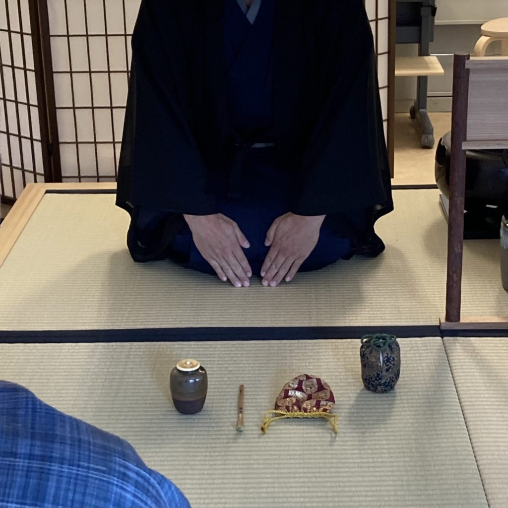 明雲軒 アルソアアーバン 京都 東越会 金閣寺 衣笠 岡本宗伊 裏千家 茶の湯 茶道 お点前 教室 濃茶 YUGEN 三五夜 さんごや sangoya 奈良 なら nara 茶室 月釜 茶会 濃茶 薄茶 続き薄 台目棚 茶道具 茶道教室 表千家 堂後宗邑 堂後茶道教室 JR奈良 奈良駅 駅前 近鉄奈良 徒歩2分 徒歩圏内 古民家 三条町 三網田 三条通り