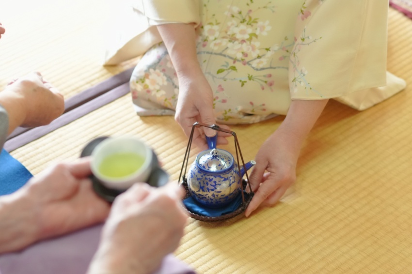 奈良 なら nara
奈良市 ならまち
珠光茶会 奈良町にぎわいの家
茶会 煎茶会
煎茶 お茶
茶道 茶室
煎茶道具 旧正月
春節 山水画
文人画 明王朝
漢服
三五夜 さんごや
煎茶体験 奈良駅
jr奈良 駅前
徒歩2分 #古民家
趣向茶会 しゅこう 月釜 茶会 小寄せ茶会 小間 にじり口 本格的 茶道 茶の湯 茶事 茶道具 薄茶器 奈良道具 練釜 茶会 小寄せ茶会 小間 にじり口 本格的 茶道 茶の湯 茶事 茶道具 薄茶器 奈良道具 奈良 なら nara 奈良市 奈良県 三五夜 三五屋 さんごや sangoya 古民家 日本家屋 隠れ家 茶室 いじり口 小間 広間 月釜 茶会 お茶会 イベント 冬の奈良 奈良観光 お茶 茶の湯 抹茶 茶道教室 表千家 流派問わず 事前予約制 完全予約制 小寄せ茶会 大寄せ茶会 中止 座敷 書院 付書院 床の間 八畳間 書院の茶 武家茶道 古美術 骨董 アンティーク 茶道具 古美術店 骨董店 茶道具店 買取り 畳 釣り釜 濃茶 薄茶 上生菓子 和菓子 干菓子 稽古 貸出し 貸スペース 貸教室 JR奈良 徒歩2分 奈良市三条町 三網田 障子 雪見障子 数寄屋造り 茶庭 庭 坪庭 ならまちセンター 茶道教室 表千家 表千家茶道教室 教室 お稽古 お稽古場 習い事 和の習い事 和のお稽古 伝統文化 玉露 真清水蔵六 葉盆 鎌倉彫 茶托 錫 古錫 木瓜型茶托 魚子彫り 金工 清代 中華民国 台湾茶 中国茶 茶芸 姫路文学館 望景亭 GALLERYとーく 大橋ひろ美 みせばやな 茶会 桜 観桜会 姫路城 姫路市 奥島圭二 ガラス ガラス作家 アート Teateaceremony tea 嘉集庵 ペーズリー カシミール織 カシミールショール 茶具敷 煎茶道具 黄檗山 萬福寺 直翁 玉露 煎茶席 煎茶会 煎茶道 杭州棚 やなぎのにわ京菓子店 干菓子 手力盆 根来塗 室礼 しつらえ しつらえ師 茶花 貝母 バイモユリ 雪柳 ユキヤナギ 明代 衣装 装束 時代衣装 文人 文人趣味 煎茶室 白浜久美子 写真家 フォトグラファー photographer