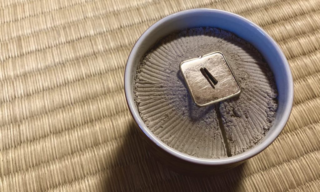 奈良　なら　nara　三五夜　三五屋　さんごや　sangoya　隠れ家　サロン　茶の湯　茶道　煎茶道　煎茶道体験　煎茶道教室　教室　和の稽古　お稽古　習い事　茶会　月釜　濃茶　各服点て　薄茶　上生菓子　干菓子　和菓子　ほっこり　のんびり　奈良の秘密スポット　JR奈良　奈良駅　旧奈良駅駅舎　駅前　駅近　徒歩2分　徒歩圏内　古民家　古民家リノベーション　改装　和室　大正レトロ　レトロモダン　料亭　茶室　にじり口　小間　広間　座敷　茶事　表千家茶道　表千家茶道教室　切古典　奈良市三条町　伝統　茶道具　木槿　むくげ　ムクゲ　宗旦木槿　アフターコロナ　感染予防対策　ワクチン接種済　ワクチン接種証明　泉山御流　香道　お香　組香　香　香会　沈香　名香六十一種　蘭奢待　東大寺　奈良　聖徳太子　松尾瑶香　泉涌寺　御寺　皇室菩提寺　秋恋香　鹿　奈良の秋　観光　伝統文化　古民家　ギャラリー　横山篤香　沈香　白檀　秋のイベント　奈良イベン